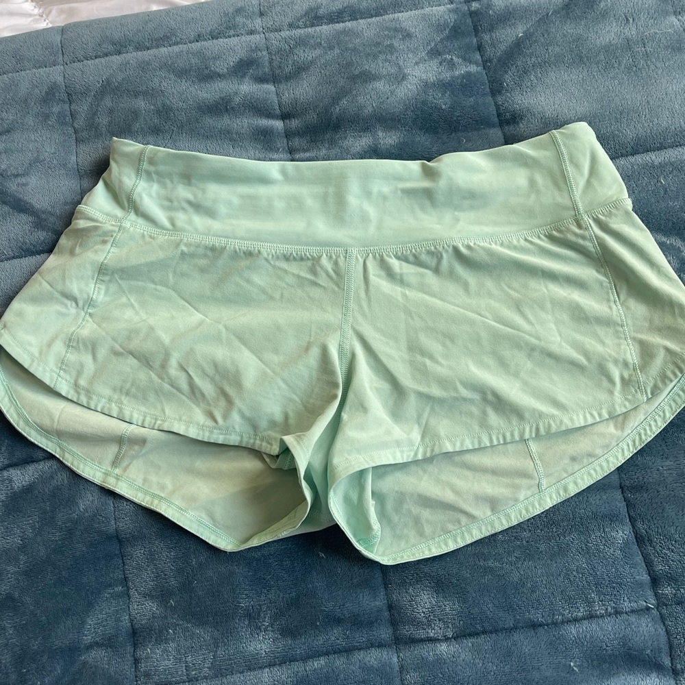 Lululemon Mint Speed Up 2.5in Shorts!